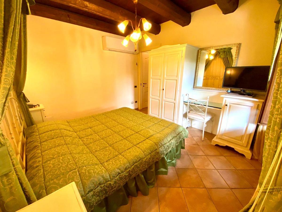 Agriturismo Il Casale Morrovalle Eksteriør billede