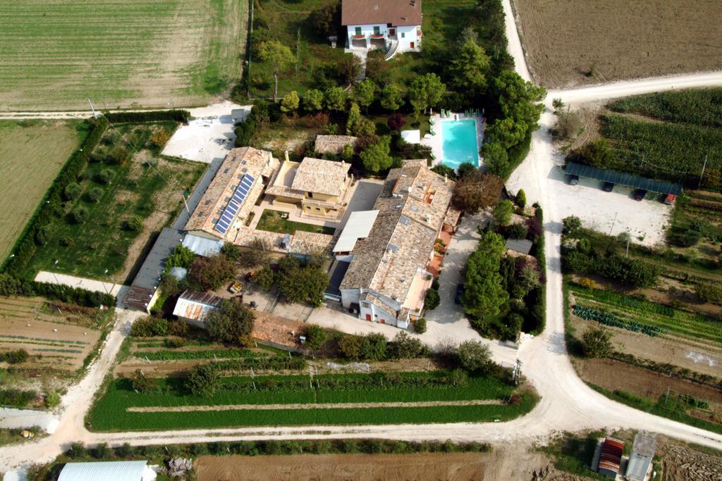 Agriturismo Il Casale Morrovalle Eksteriør billede